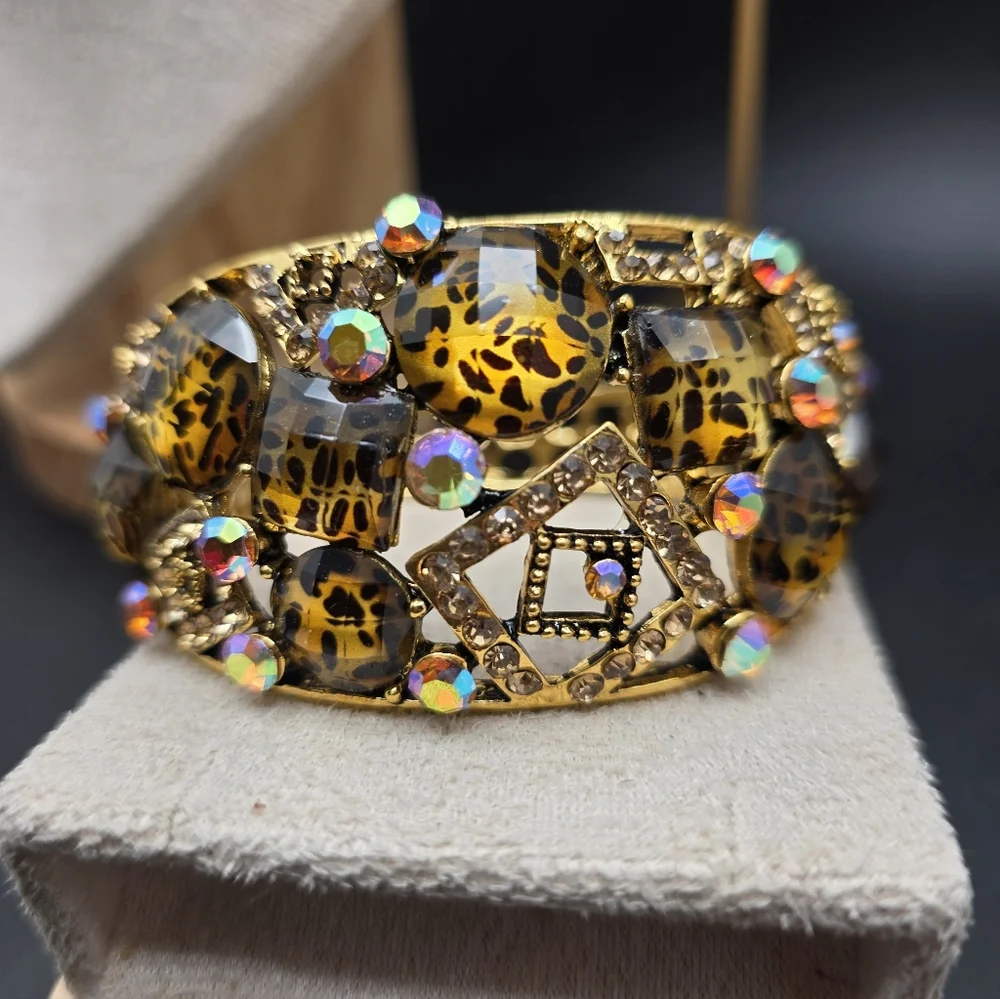 Leopard Print Gold Bracelet with Rhinestones (2292)